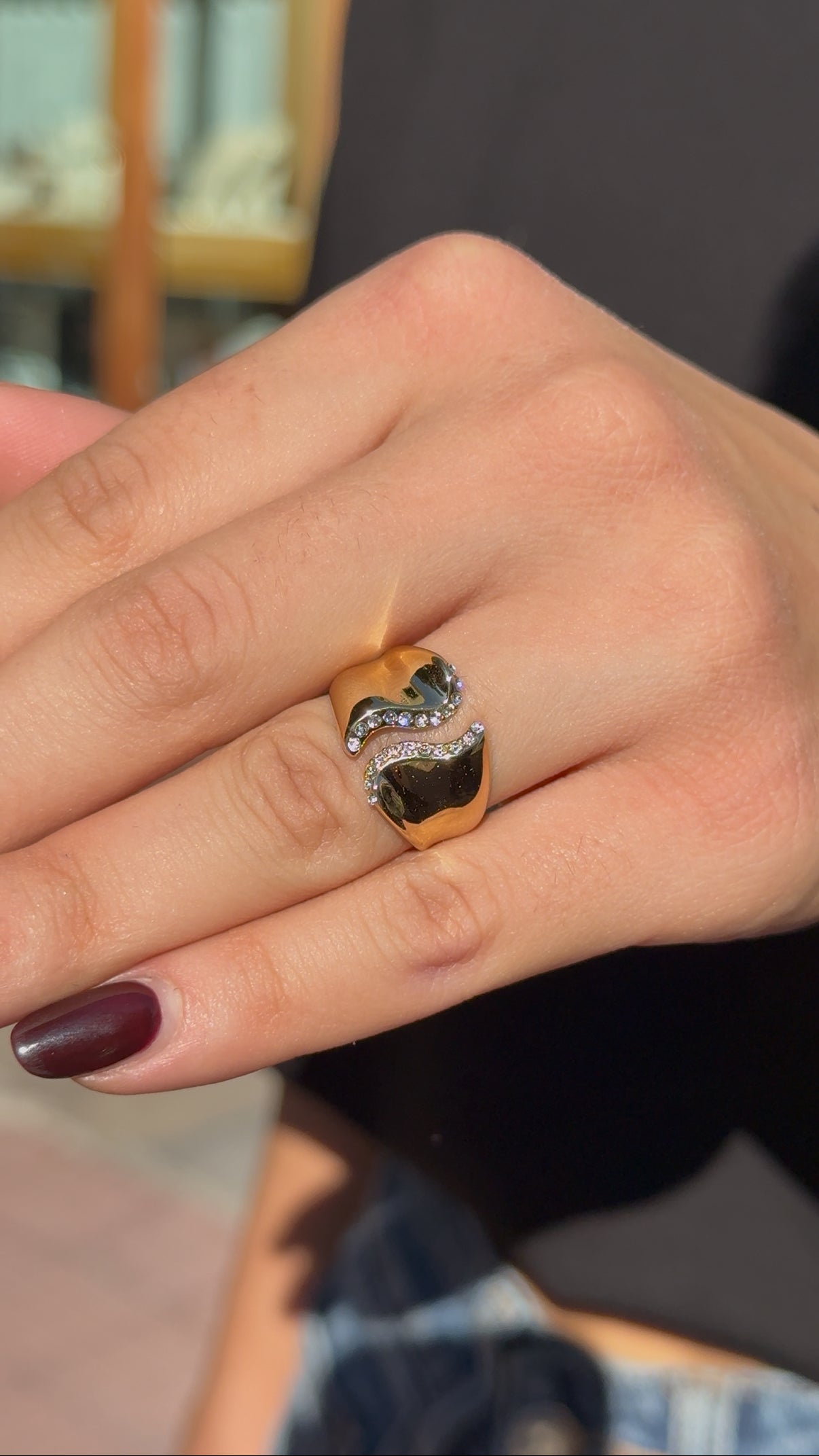 Anello “Golden wave”